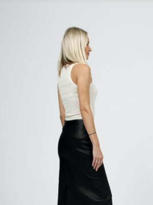 154403-A4043-b-scaled