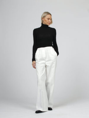 254114-A4025-b-scaled