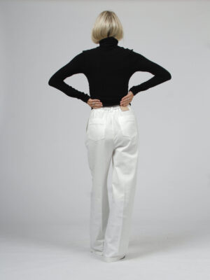 254114-A4025-c-scaled